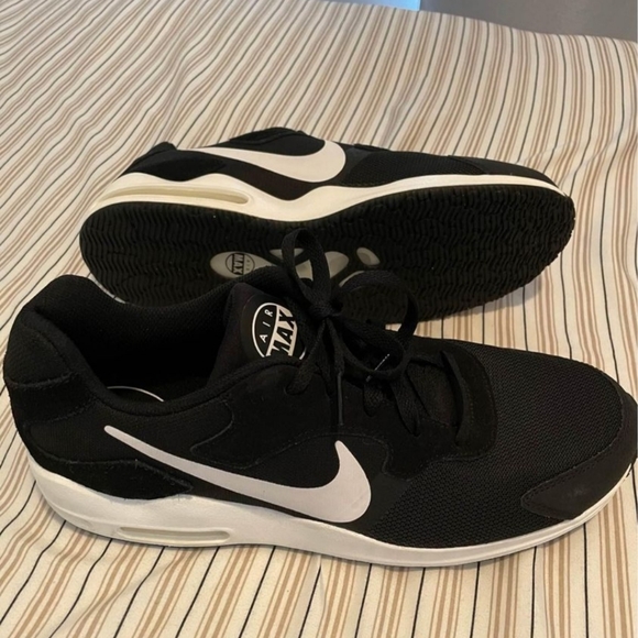 nike air max - Picture 1 of 3